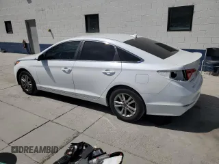 2016 Hyundai Sonata SE z VIN 5NPE24AF2GH346283, wystawiony jako Copart lot #56305965 z przebiegiem 129 887 mil mil oraz Szkoda całkowita • Salvage title. Historia ofert i sprzedaży dostępna na DreamBid. Obrazek 2.