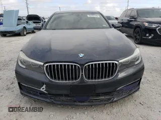 2017 BMW 7 Series 740i xDrive with VIN WBA7E4C5XHGU99064, listed as a Copart auction lot 70792133 with 122,264 mi miles. Bid and sale history available at carsss.com. Image 5.