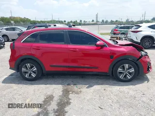 2020 Kia Niro LX with VIN KNDCB3LCXL5436098, listed as a IAAI auction lot 42037995 with 22,080 mi miles and . Bid and sale history available at DreamBid. Image 13.
