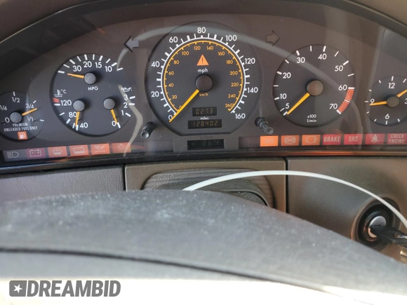 1995 Mercedes-Benz S with VIN WDBGA51E1SA225395, listed as a Copart auction lot 81313224 with 128,402 mi miles and Clean Title. Bid and sale history available at DreamBid. Image 9.