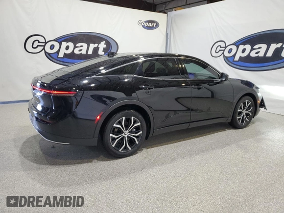 2024 Toyota Crown XLE with VIN JTDAAAAF6R3026463, listed as a Copart auction lot 57176615 with 27,527 mi miles and Clean title. Bid and sale history available at DreamBid. Image 3.