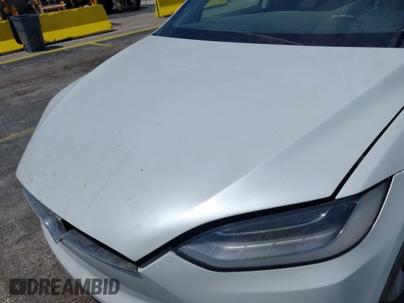 2017 Tesla Model X 90D z VIN 5YJXCBE20HF070252, wystawiony jako IAAI lot #42281644 z przebiegiem 39 362 mil mil oraz . Historia ofert i sprzedaży dostępna na DreamBid. Obrazek 10.