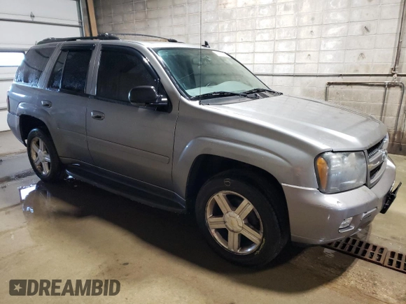 2008 Chevrolet TrailBlazer LT w/3LT with VIN 1GNDT13S282236958, listed as a Copart auction lot 47830495 with 220,677 mi miles and Clean Title. Bid and sale history available at carsss.com. Image 4.