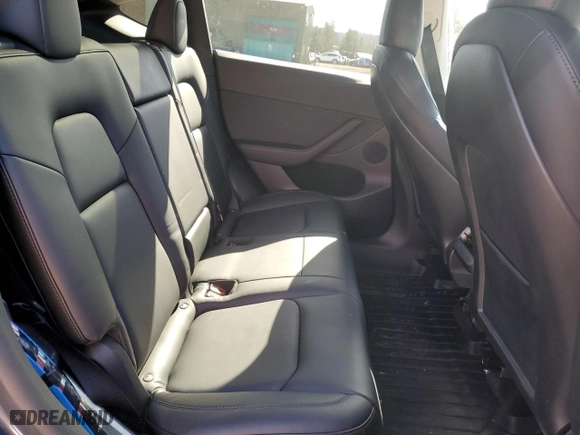 2022 Tesla Model Y Long Range with VIN 7SAYGDEE8NF518847, listed as a Copart auction lot 48431775 with 15,618 mi miles and Salvage Title. Bid and sale history available at carsss.com. Image 10.