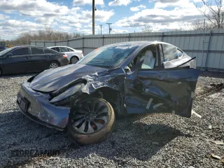 2023 Tesla Model Y Performance z VIN 7SAYGDEF4PF841336, wystawiony jako Copart lot #43595635 z przebiegiem Nie podano mil oraz Szkoda całkowita • Salvage title. Historia ofert i sprzedaży dostępna na DreamBid. Obrazek 1.