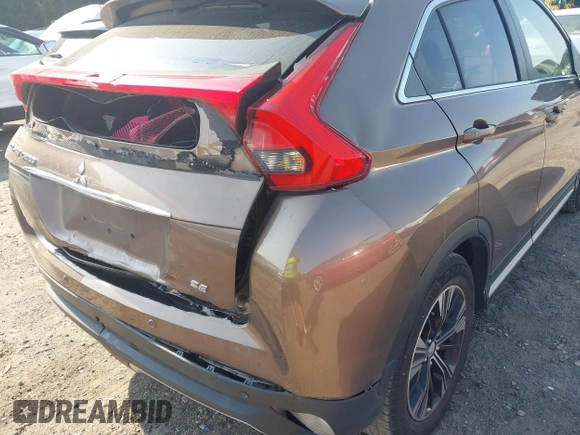 2020 Mitsubishi Eclipse Cross SE z VIN JA4AS5AA3LZ002452, wystawiony jako IAAI lot #42396254 z przebiegiem 125 746 mil mil oraz . Historia ofert i sprzedaży dostępna na DreamBid. Obrazek 17.