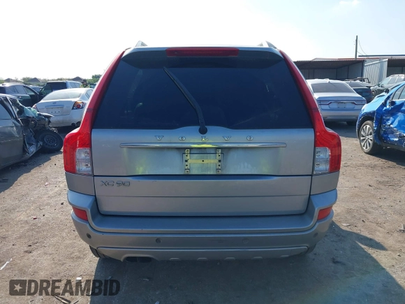 2013 Volvo XC90 I6 R-Design with VIN YV4952CF6D1652560, listed as a IAAI auction lot 41881043 with 138,612 mi miles. Bid and sale history available at carsss.com. Image 16.