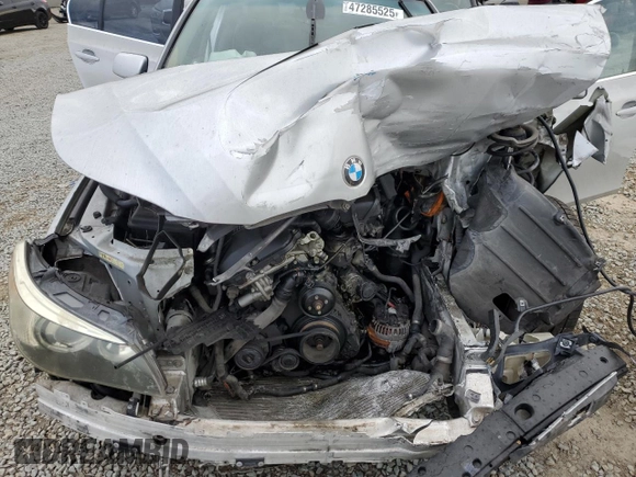 2004 BMW 5 Series 525i with VIN WBANA53504B845624, listed as a Copart auction lot 47285525 with 180,496 mi miles and Salvage Title. Bid and sale history available at carsss.com. Image 11.