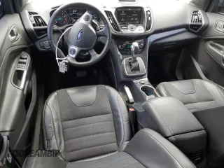 2013 Ford Escape Titanium с VIN 1FMCU9J92DUD31093, выставлен на аукционе Copart как лот 57121425 с пробегом 107 979 миль миль и Списание • Salvage title. История ставок и продаж доступна на DreamBid. Изображение 8.