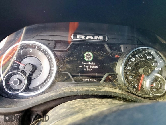 2022 Ram 1500 Big Horn z VIN 1C6SRFFT5NN310309, wystawiony jako Copart lot #60002185 z przebiegiem 69 475 mil mil oraz Czysty tytuł • Clean title. Historia ofert i sprzedaży dostępna na DreamBid. Obrazek 9.