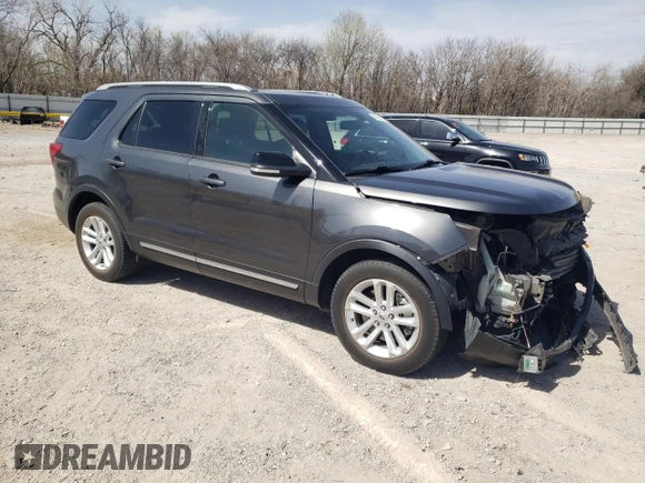 2017 Ford Explorer XLT with VIN 1FM5K7D83HGE38311, listed as a Copart auction lot 49620475 with Not Provided miles and Salvage Title. Bid and sale history available at carsss.com. Image 4.