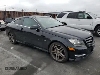 2012 Mercedes-Benz C 250 с VIN WDDGJ4HB3CF913531, выставлен на аукционе Copart как лот 60371295 с пробегом 155 451 миль миль и Чистый • Clean title. История ставок и продаж доступна на DreamBid. Изображение 4.