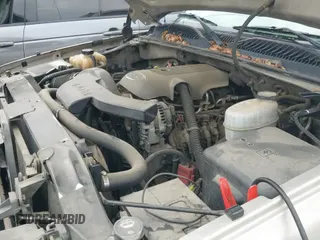 2005 Chevrolet Avalanche Z71 with VIN 3GNEK12Z05G192290, listed as a IAAI auction lot 43530152 with 300,847 mi miles and . Bid and sale history available at DreamBid. Image 17.