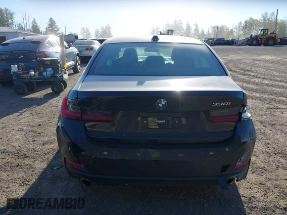 2023 BMW 3 Series 330i with VIN 3MW69FF0XP8D14763, listed as a IAAI auction lot 42067988 with 1 mi miles. Bid and sale history available at carsss.com. Image 17.