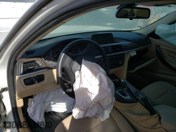 2015 BMW 3 Series 320i with VIN WBA3B1C53FK140638, listed as a Copart auction lot 42840035 with 0 mi miles and Salvage Title. Bid and sale history available at carsss.com. Image 8.