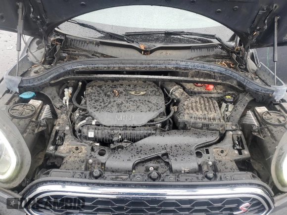 2017 MINI Countryman Cooper S with VIN WMZYT5C30H3D80211, listed as a Copart auction lot 52933305 with 51,206 mi miles and Salvage title. Bid and sale history available at DreamBid. Image 11.