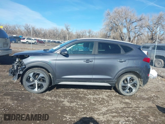 2017 Hyundai Tucson Limited z VIN KM8J3CA29HU408462, wystawiony jako IAAI lot #41674082 z przebiegiem 92 682 mil mil oraz . Historia ofert i sprzedaży dostępna na DreamBid. Obrazek 15.