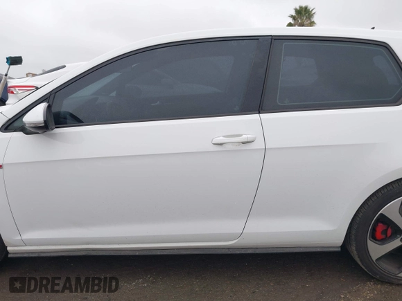 2016 Volkswagen Golf GTI S w/Performance Pkg with VIN 3VWT47AU5GM019577, listed as a IAAI auction lot 41883393 with 87,118 mi miles. Bid and sale history available at carsss.com. Image 14.