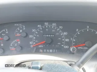 2001 Ford F-250 с VIN 1FDNX21LX1EB35511, выставлен на аукционе IAAI как лот 41664659 с пробегом 238 688 миль миль и . История ставок и продаж доступна на DreamBid. Изображение 7.