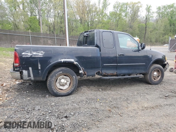 2000 Ford F-150 XL with VIN 1FTRX18W0YNC08668, listed as a Copart auction lot 53636035 with 0 mi miles and Salvage Title. Bid and sale history available at carsss.com. Image 3.