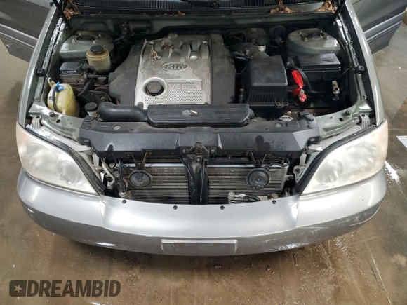 2005 Kia Sedona LX with VIN KNDUP132256690810, listed as a Copart auction lot 50096505 with 88,003 mi miles and Salvage Title. Bid and sale history available at carsss.com. Image 12.