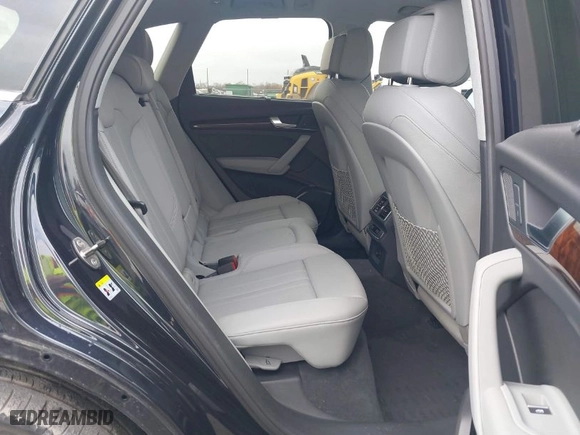 2018 Audi Q5 Premium Plus with VIN WA1BNAFYXJ2092411, listed as a IAAI auction lot 41051336 with 54,595 mi miles. Bid and sale history available at carsss.com. Image 8.