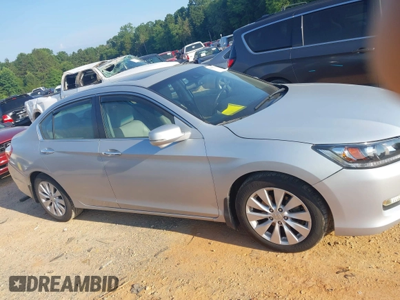 2015 Honda Accord EX-L z VIN 1HGCR2F85FA067208, wystawiony jako IAAI lot #42597227 z przebiegiem 81 443 mil mil oraz . Historia ofert i sprzedaży dostępna na DreamBid. Obrazek 13.
