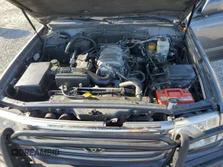 2003 Toyota Land Cruiser with VIN JTEHT05J832042982, listed as a Copart auction lot 43735205 with 177,938 mi miles and Clean Title. Bid and sale history available at carsss.com. Image 12.