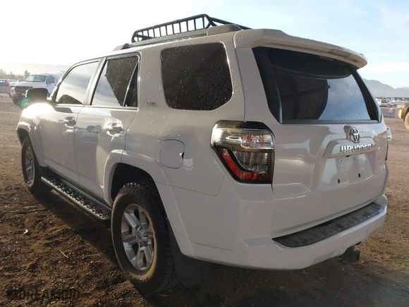 2018 Toyota 4Runner SR5 with VIN JTEZU5JR2J5181608, listed as a IAAI auction lot 41072241 with 104,230 mi miles. Bid and sale history available at carsss.com. Image 3.