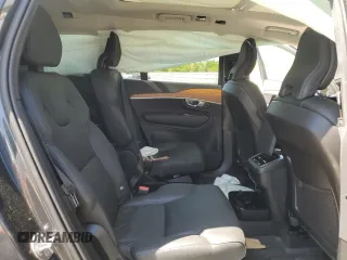 2022 Volvo XC90 Momentum z VIN YV4A221K8N1830007, wystawiony jako Copart lot #53512435 z przebiegiem 39 021 mil mil oraz Szkoda całkowita • Salvage title. Historia ofert i sprzedaży dostępna na DreamBid. Obrazek 11.