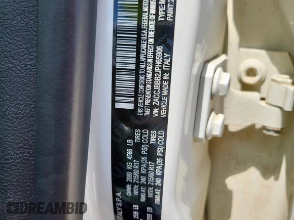 2018 Jeep Renegade Latitude with VIN ZACCJBBB2JPH65906, listed as a Copart auction lot 58846045 with 88,051 mi miles and Salvage title. Bid and sale history available at DreamBid. Image 14.