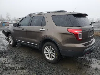 2015 Ford Explorer XLT with VIN 1FM5K8D8XFGC51182, listed as a Copart auction lot 44269345 with 121,858 mi miles and Salvage Title. Bid and sale history available at carsss.com. Image 2.