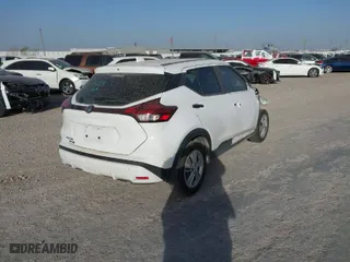 2021 Nissan Kicks S with VIN 3N1CP5BV4ML545032, listed as a IAAI auction lot 41722907 with 58,299 mi miles. Bid and sale history available at carsss.com. Image 4.