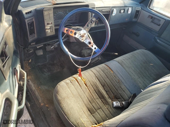 1992 Chevrolet S-10 with VIN 1GCCS14R4N2152624, listed as a Copart auction lot 66748124 with 100,002 mi miles and Salvage Title. Bid and sale history available at carsss.com. Image 8.
