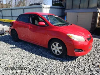 2010 Toyota Matrix z VIN 2T1KU4EEXAC247753, wystawiony jako Copart lot #52635255 z przebiegiem 105 347 mil mil oraz Tytuł czysty. Historia ofert i sprzedaży dostępna na DreamBid. Obrazek 4.