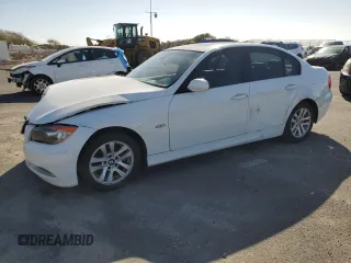 2007 BMW 3 Series 328i with VIN WBAVA33507PG49424, listed as a Copart auction lot 44634465 with 178,634 mi miles and Salvage Title. Bid and sale history available at carsss.com. Image 1.