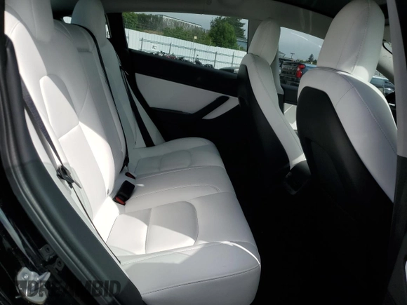2020 Tesla Model 3 Standard Range Plus z VIN 5YJ3E1EA9LF606716, wystawiony jako Copart lot #52807955 z przebiegiem 40 393 mil mil oraz Szkoda całkowita • Salvage title. Historia ofert i sprzedaży dostępna na DreamBid. Obrazek 10.