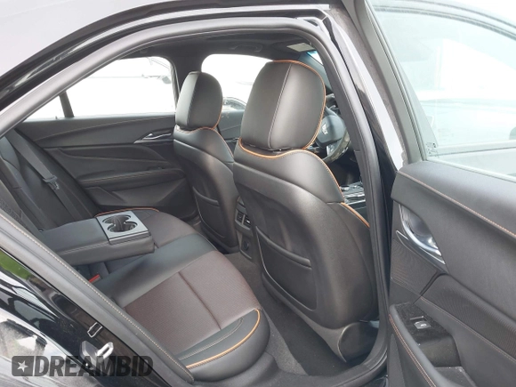 2021 Cadillac CT4 V-Series z VIN 1G6DH5RL9M0128623, wystawiony jako IAAI lot #41794786 z przebiegiem 25 314 mil mil oraz . Historia ofert i sprzedaży dostępna na DreamBid. Obrazek 8.