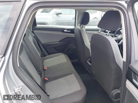 2024 Volkswagen Taos S z VIN 3VV5X7B26RM037123, wystawiony jako IAAI lot #42447853 z przebiegiem 32 395 mil mil oraz . Historia ofert i sprzedaży dostępna na DreamBid. Obrazek 8.