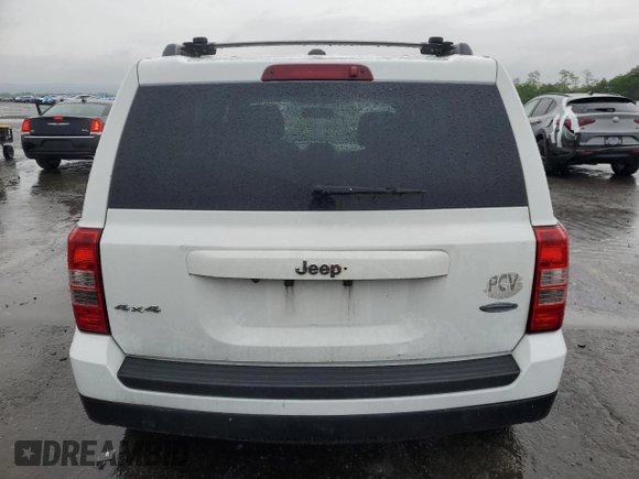 2011 Jeep Patriot Latitude z VIN 1J4NF1GB2BD280818, wystawiony jako Copart lot #56779975 z przebiegiem 172 738 mil mil oraz Czysty tytuł • Clean title. Historia ofert i sprzedaży dostępna na DreamBid. Obrazek 6.
