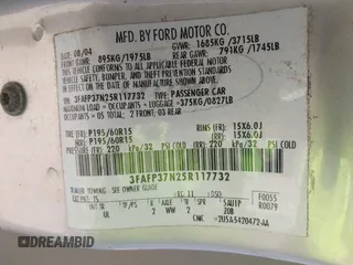 2005 Ford Focus S with VIN 3FAFP37N25R117732, listed as a IAAI auction lot 42078394 with 177,924 mi miles and . Bid and sale history available at carsss.com. Image 9.