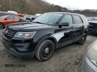 2017 Ford Police Interceptor Utility z VIN 1FM5K8AR4HGE13629, wystawiony jako Copart lot #46979825 z przebiegiem 72 830 mil mil oraz Szkoda całkowita • Salvage title. Historia ofert i sprzedaży dostępna na DreamBid. Obrazek 1.