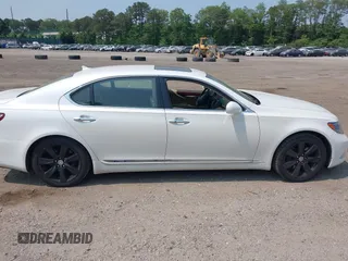 2008 Lexus LS 600h L with VIN JTHDU46F385005344, listed as a IAAI auction lot 42415220 with 109,971 mi miles and . Bid and sale history available at DreamBid. Image 13.