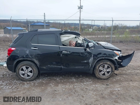 2019 Chevrolet Trax LT with VIN KL7CJLSB1KB848693, listed as a IAAI auction lot 41984020 with 67,000 mi miles and . Bid and sale history available at carsss.com. Image 13.