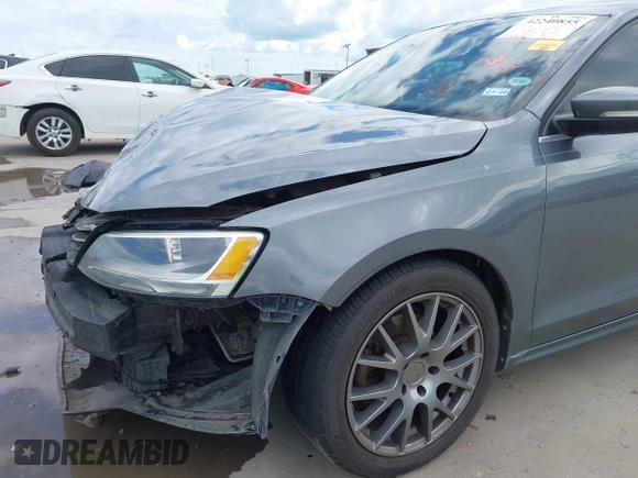 2013 Volkswagen Jetta SE with VIN 3VWDX7AJ6DM442987, listed as a IAAI auction lot 42240855 with 150,540 mi miles and . Bid and sale history available at DreamBid. Image 19.