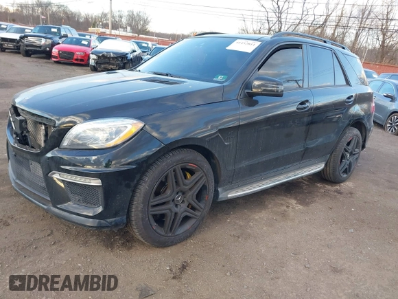 2014 Mercedes-Benz M 63 AMG z VIN 4JGDA7EBXEA306024, wystawiony jako IAAI lot #41452811 z przebiegiem 98 510 mil mil oraz . Historia ofert i sprzedaży dostępna na DreamBid. Obrazek 2.