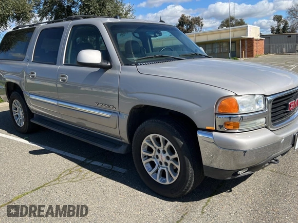 2005 GMC Yukon XL SLT with VIN 1GKFK16Z25J182614, listed as a Copart auction lot 48441255 with 110,529 mi miles and Salvage Title. Bid and sale history available at carsss.com. Image 1.