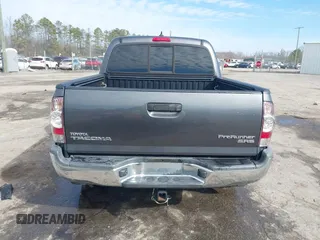 2015 Toyota Tacoma PreRunner z VIN 5TFJX4GN9FX039498, wystawiony jako IAAI lot #41487344 z przebiegiem 135 061 mil mil oraz . Historia ofert i sprzedaży dostępna na DreamBid. Obrazek 16.