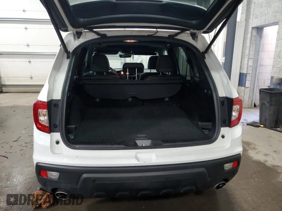 2020 Honda Passport Touring с VIN 5FNYF8H98LB000918, выставлен на аукционе Copart как лот 46877405 с пробегом 49 031 миль миль и Списание • Salvage title. История ставок и продаж доступна на DreamBid. Изображение 6.