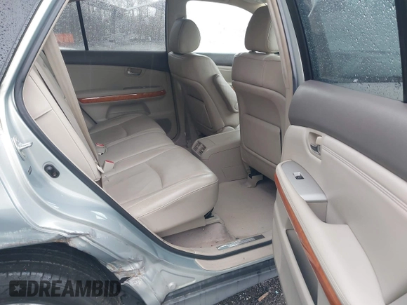 2004 Lexus RX 330 with VIN 2T2HA31U64C014723, listed as a IAAI auction lot 41946435 with 137,073 mi miles. Bid and sale history available at carsss.com. Image 8.